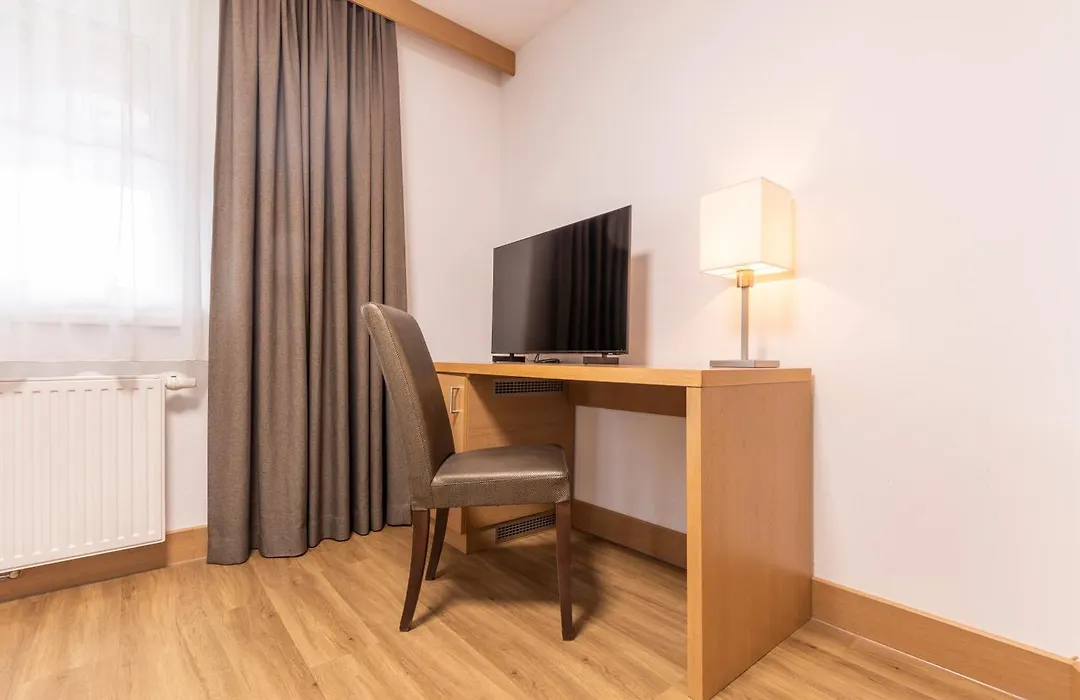 Hotel Castel - Pure Lebensfreude-1